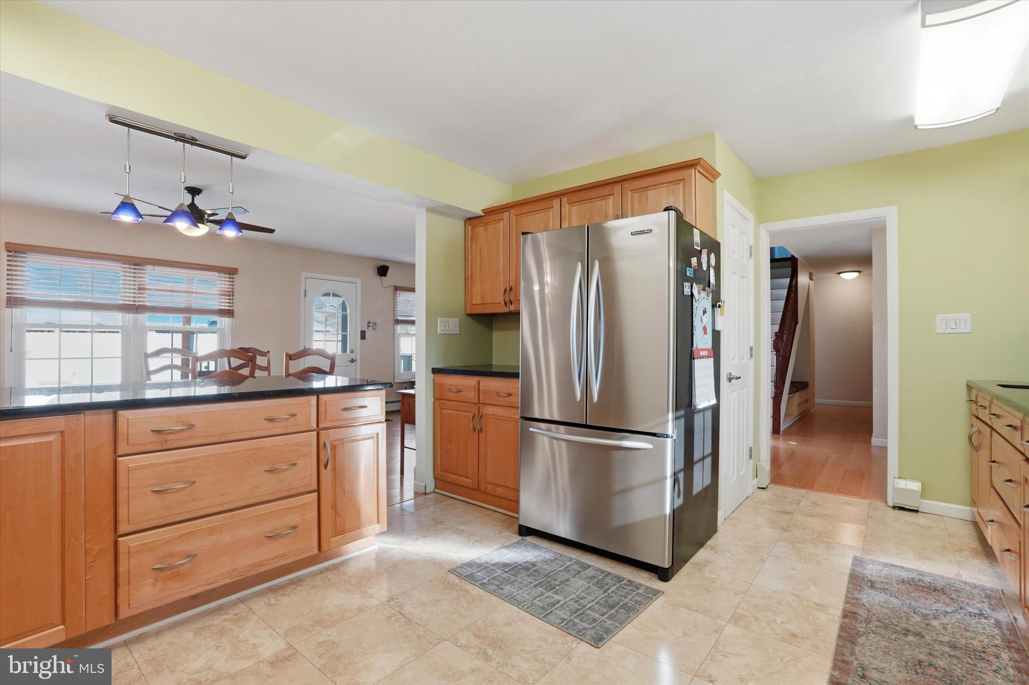 SNOWBALL GATE - Residential