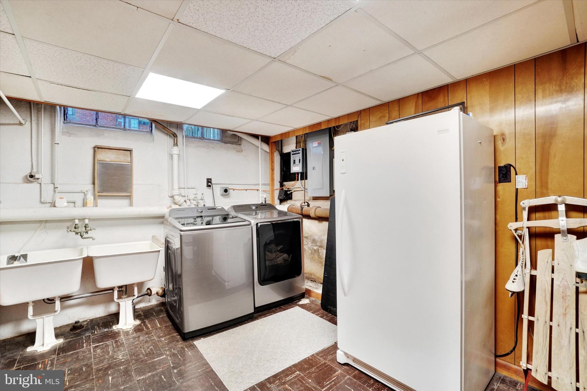 SPRINGDALE - Residential