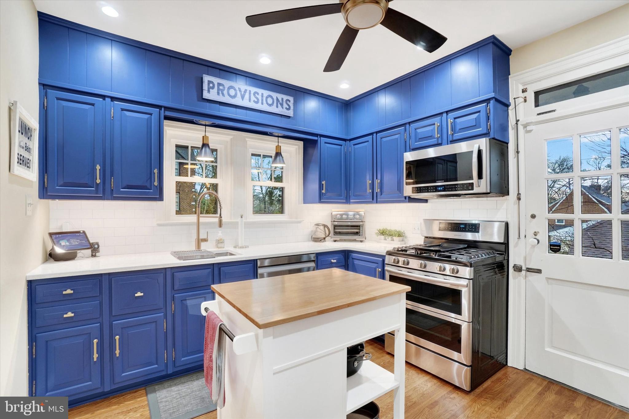 SPRINGDALE - Residential