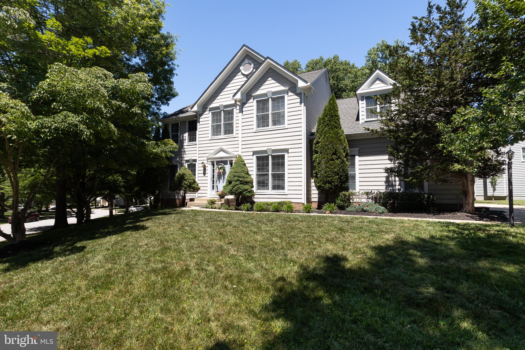 7074 GARDEN WALK