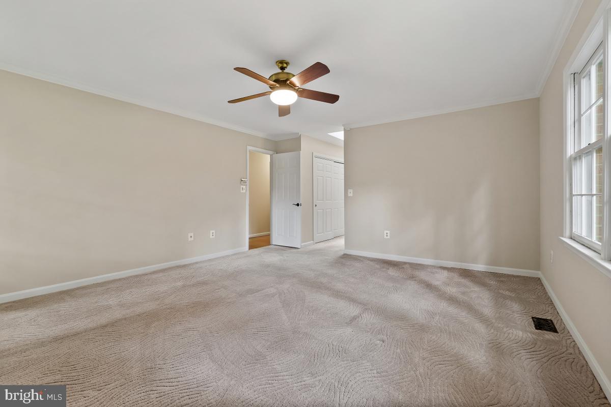 WAPLES MILL ESTATES - Residential