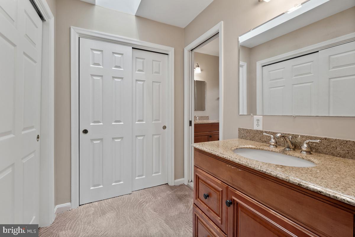 WAPLES MILL ESTATES - Residential