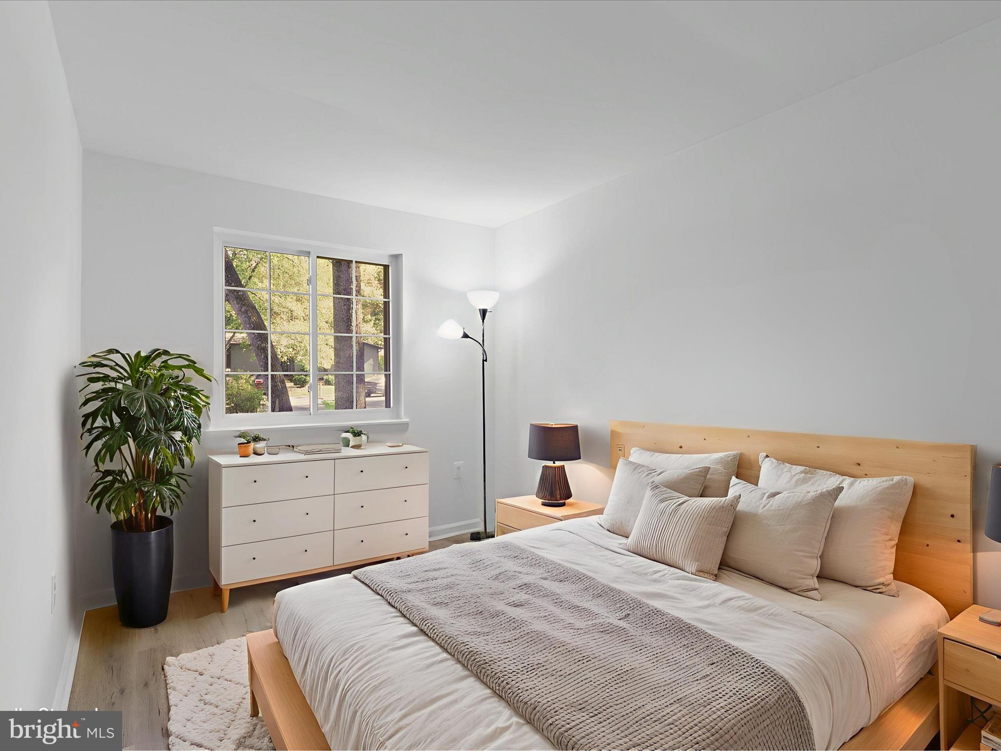 RESTON - Residential