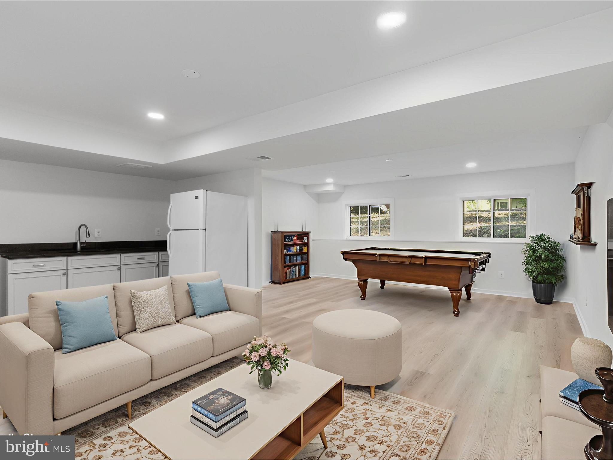 RESTON - Residential