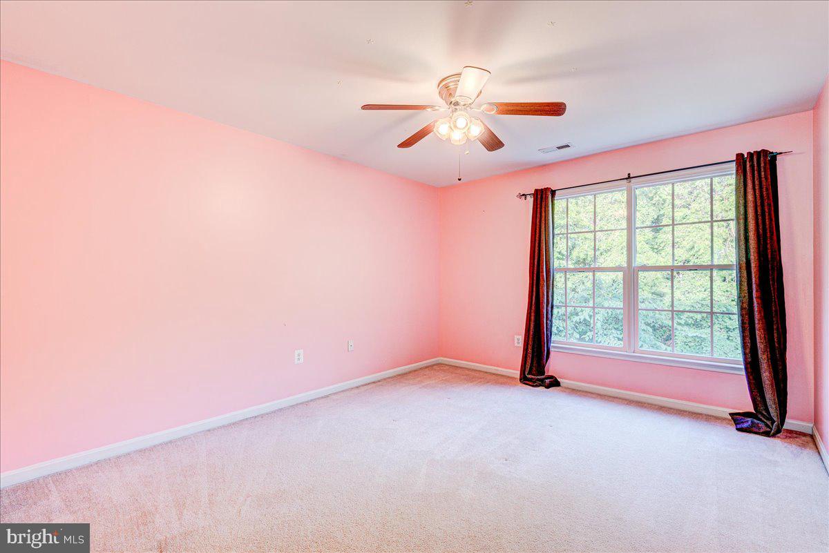 LEE'S CROSSING - Residential