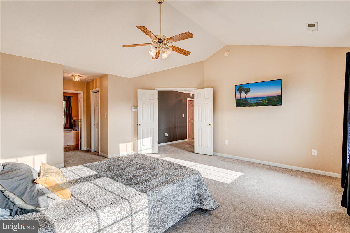 LEE'S CROSSING - Residential