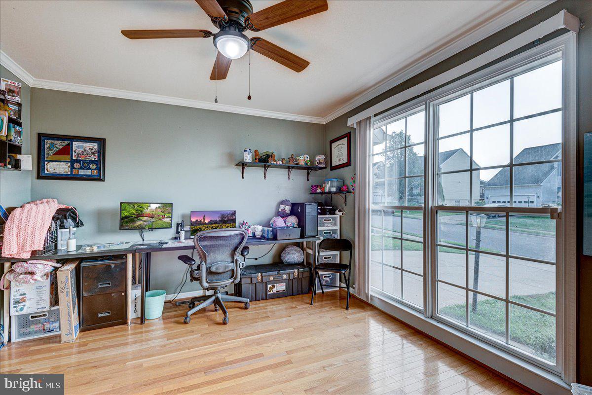 LEE'S CROSSING - Residential