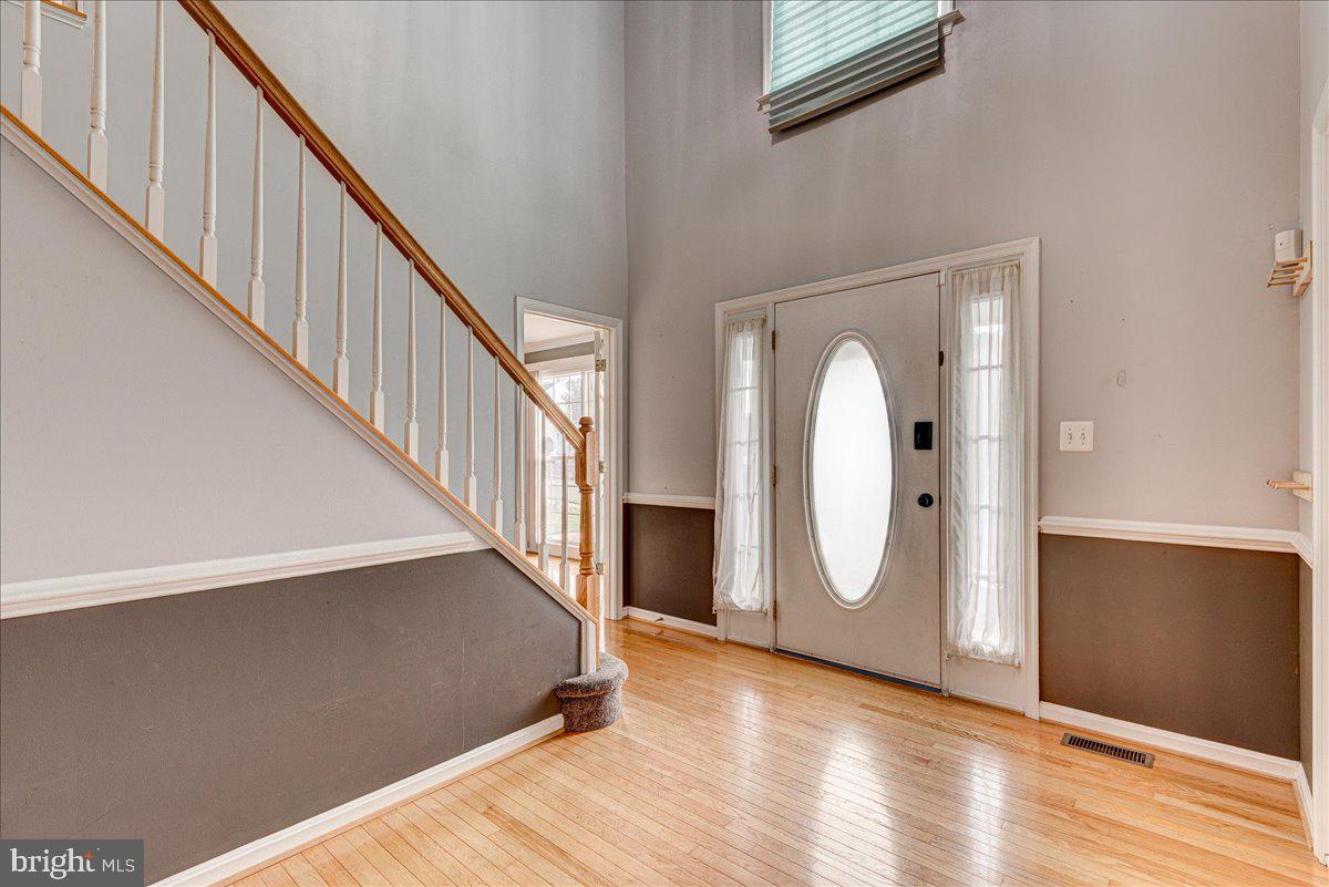 LEE'S CROSSING - Residential