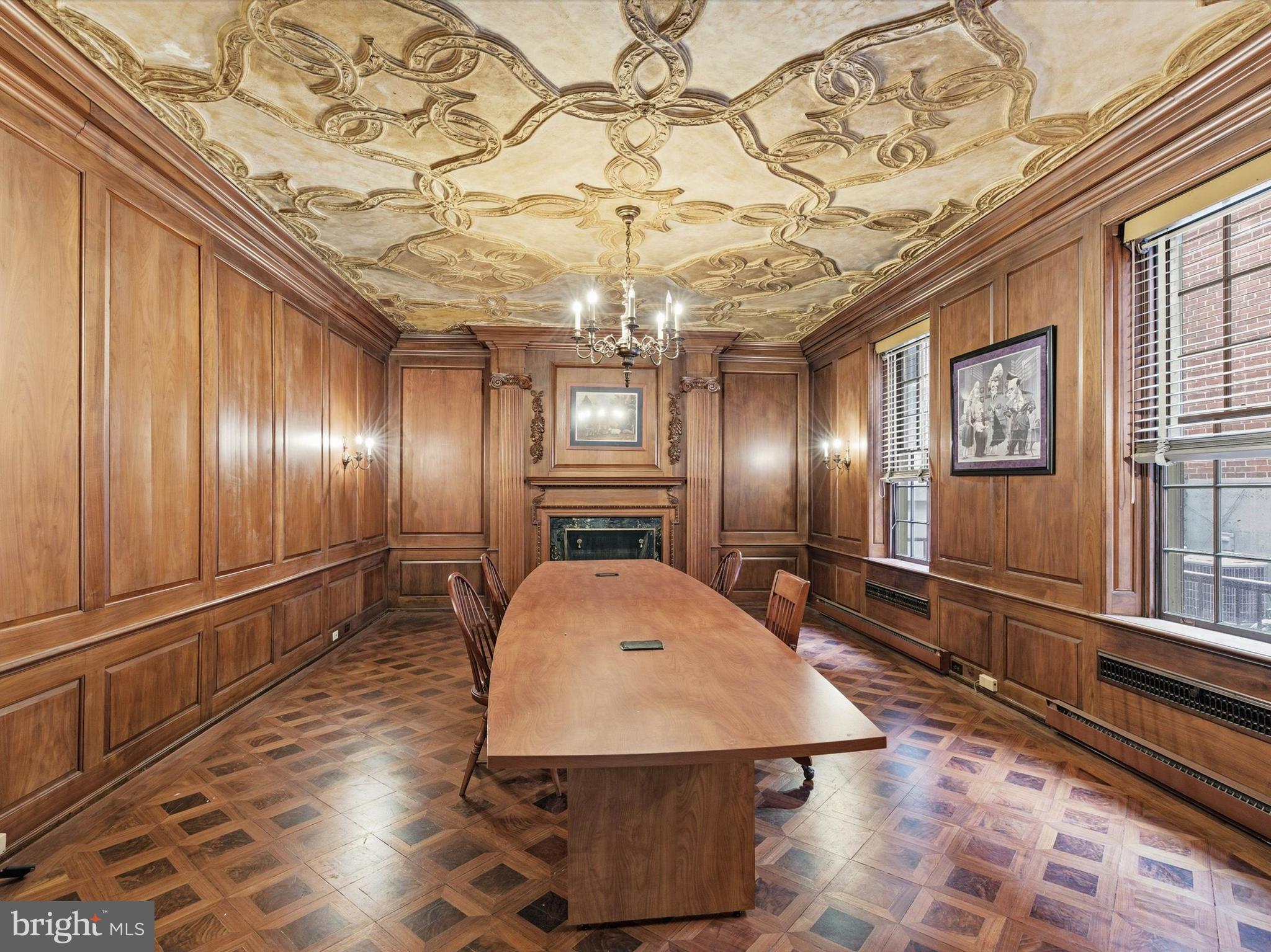 CENTRAL BUSINESS DISTRICT - Commercial Sale