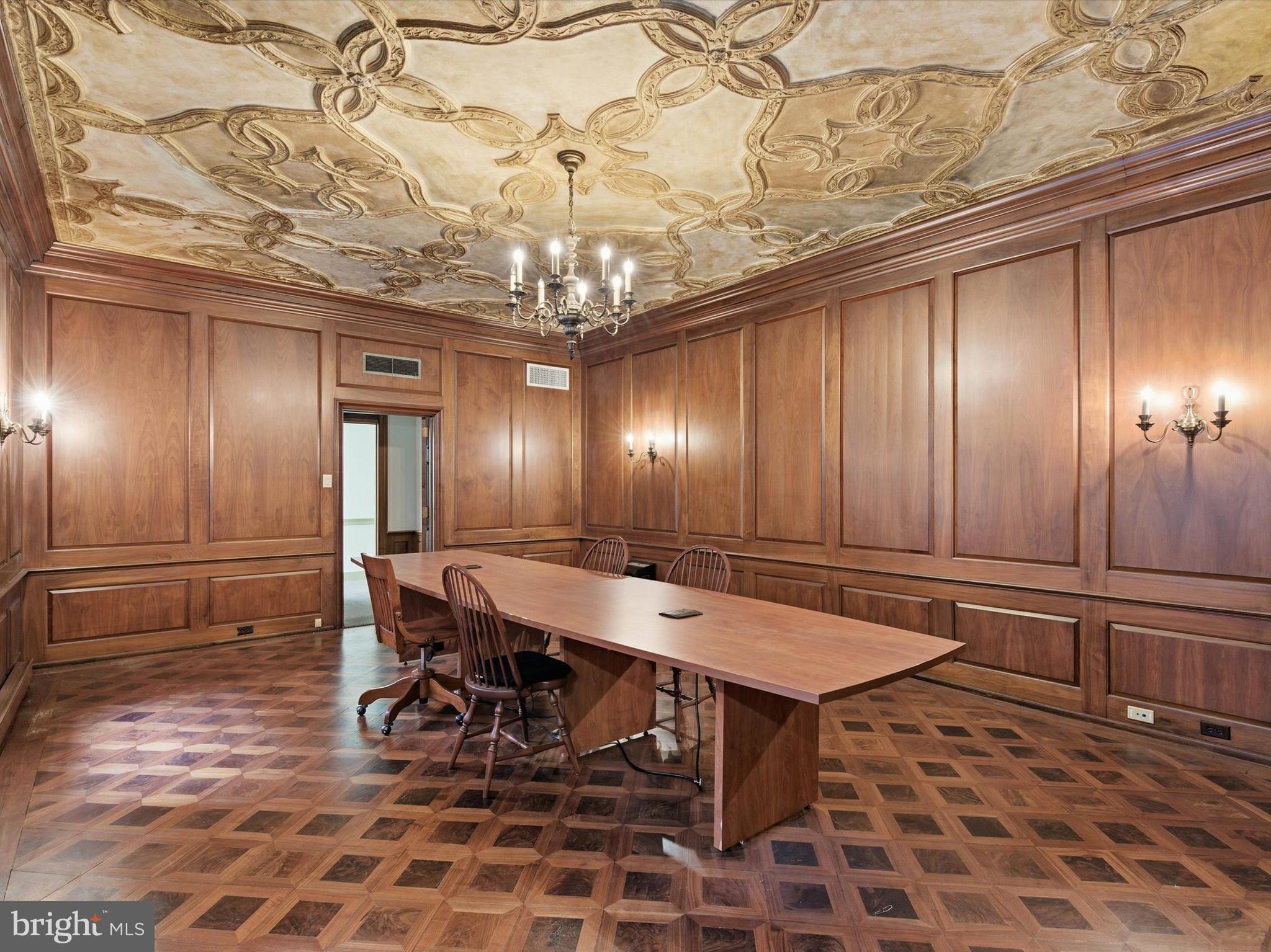 CENTRAL BUSINESS DISTRICT - Commercial Sale