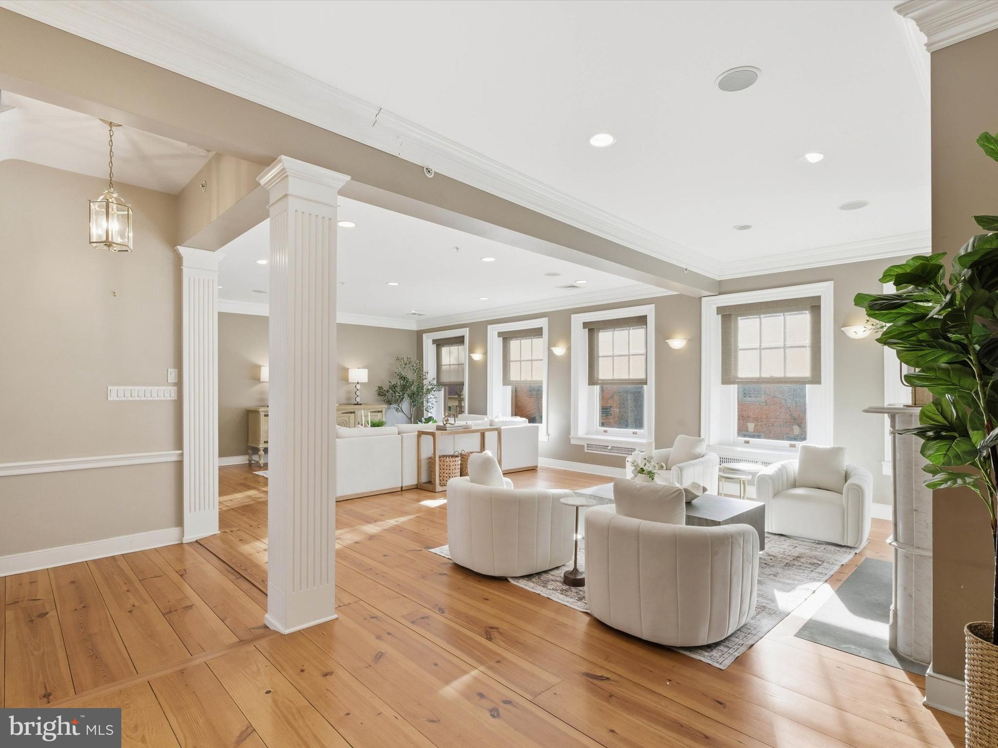 CENTRAL BUSINESS DISTRICT - Commercial Sale