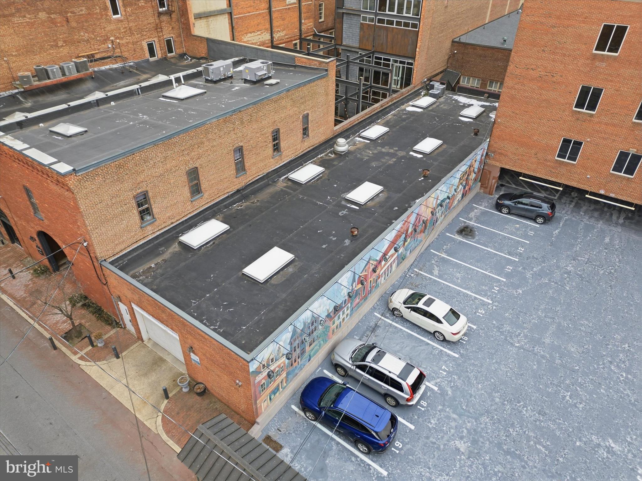 CENTRAL BUSINESS DISTRICT - Commercial Sale