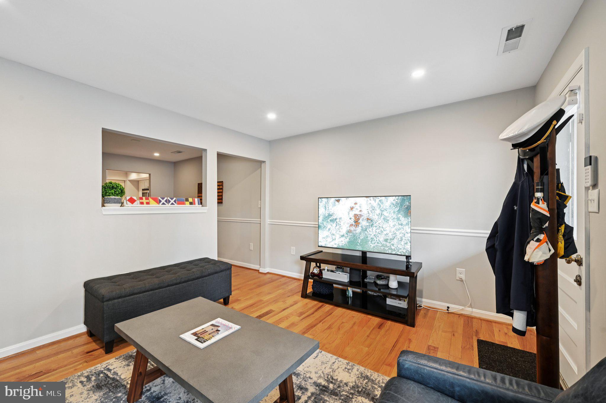 ANNAPOLIS - Residential