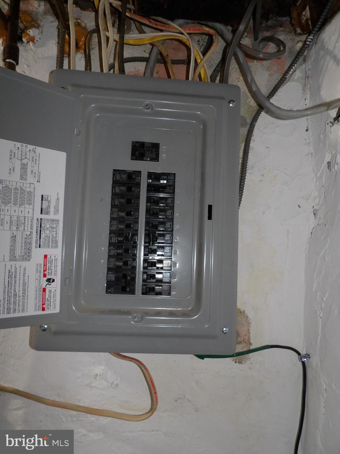 OXFORD CIRCLE - Residential