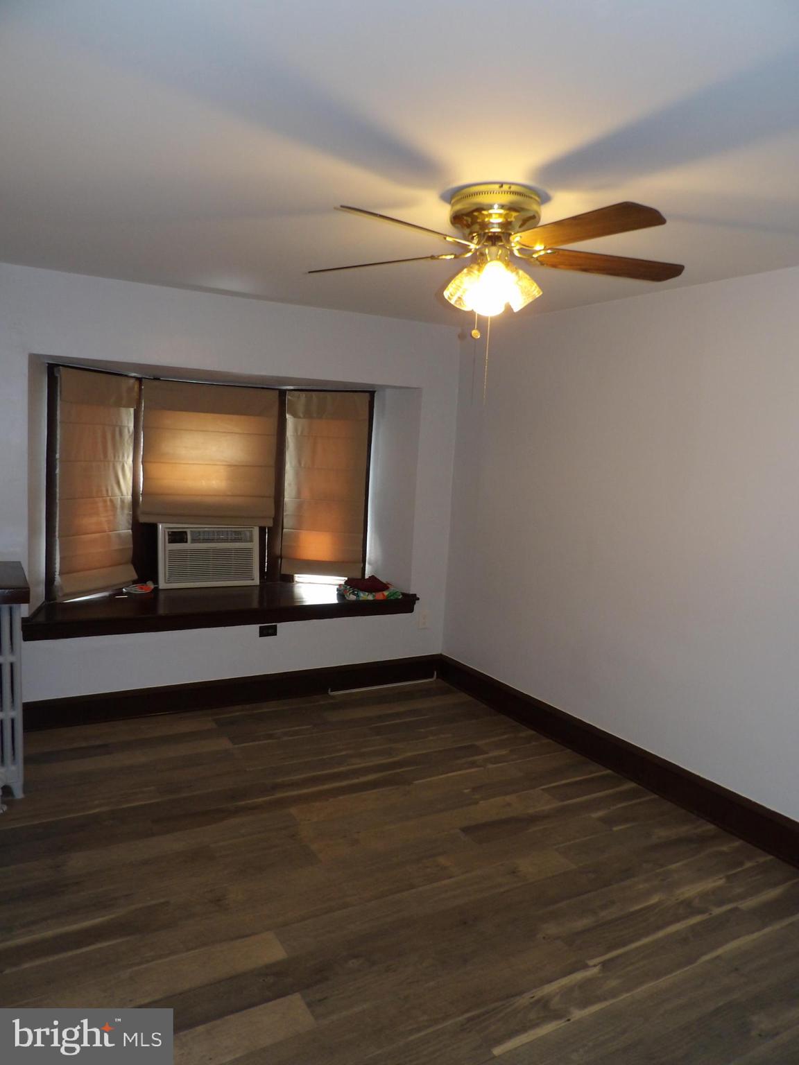 OXFORD CIRCLE - Residential