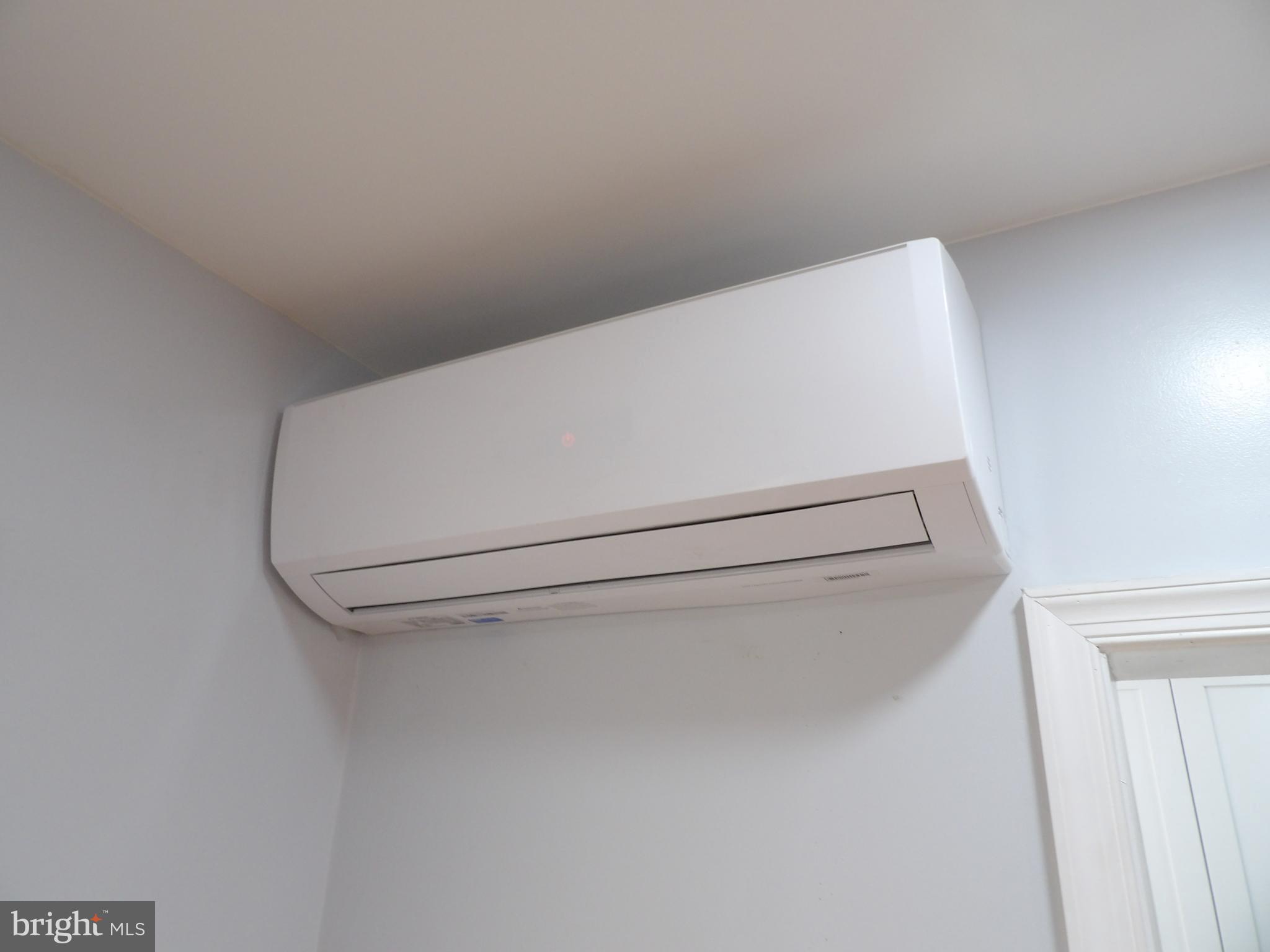 OXFORD CIRCLE - Residential