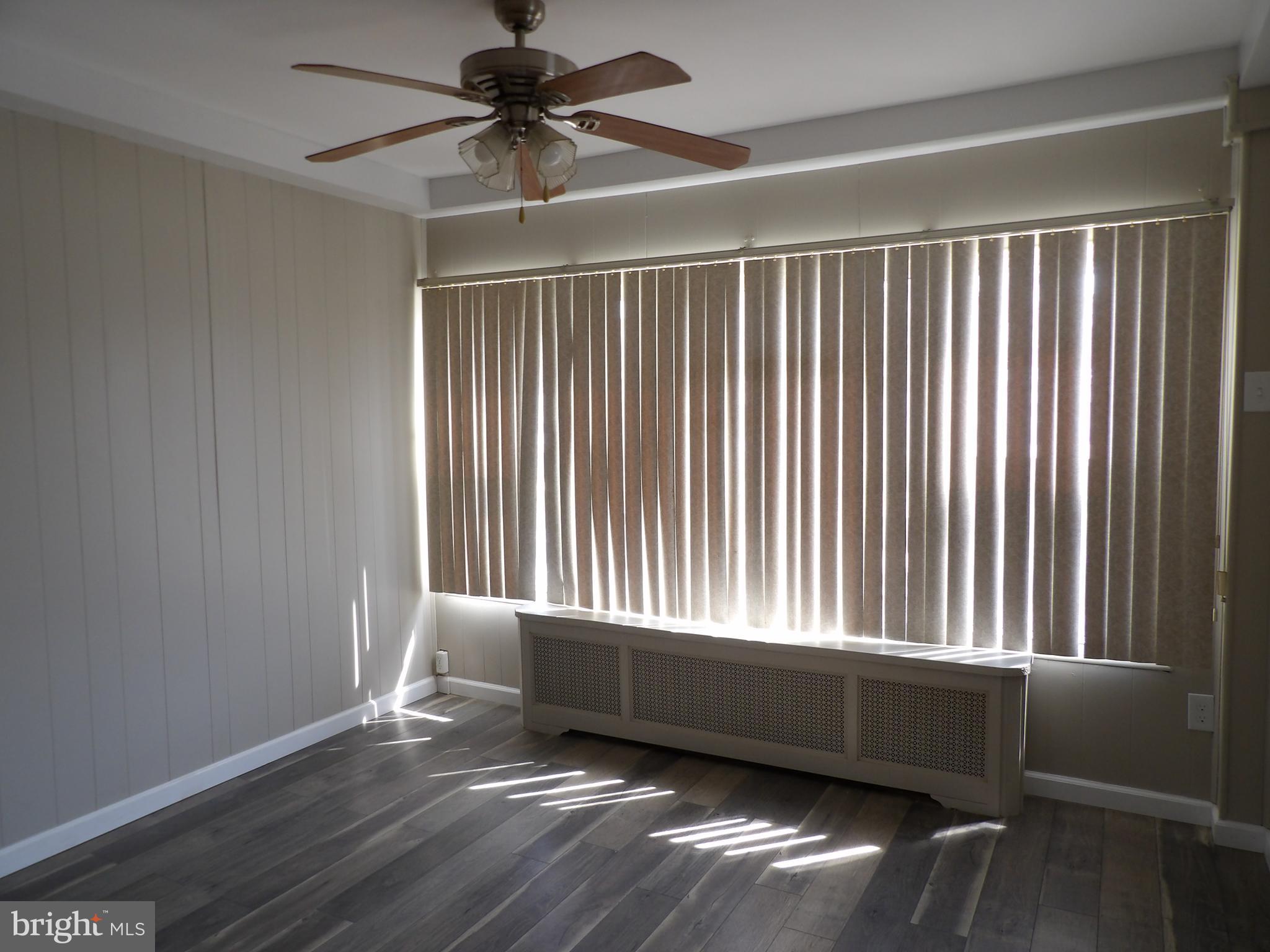 OXFORD CIRCLE - Residential