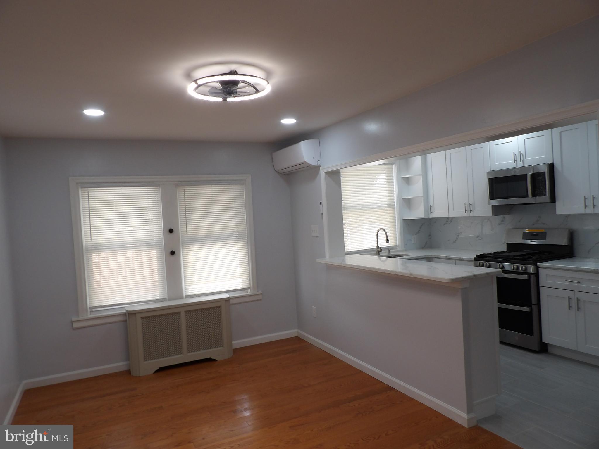 OXFORD CIRCLE - Residential