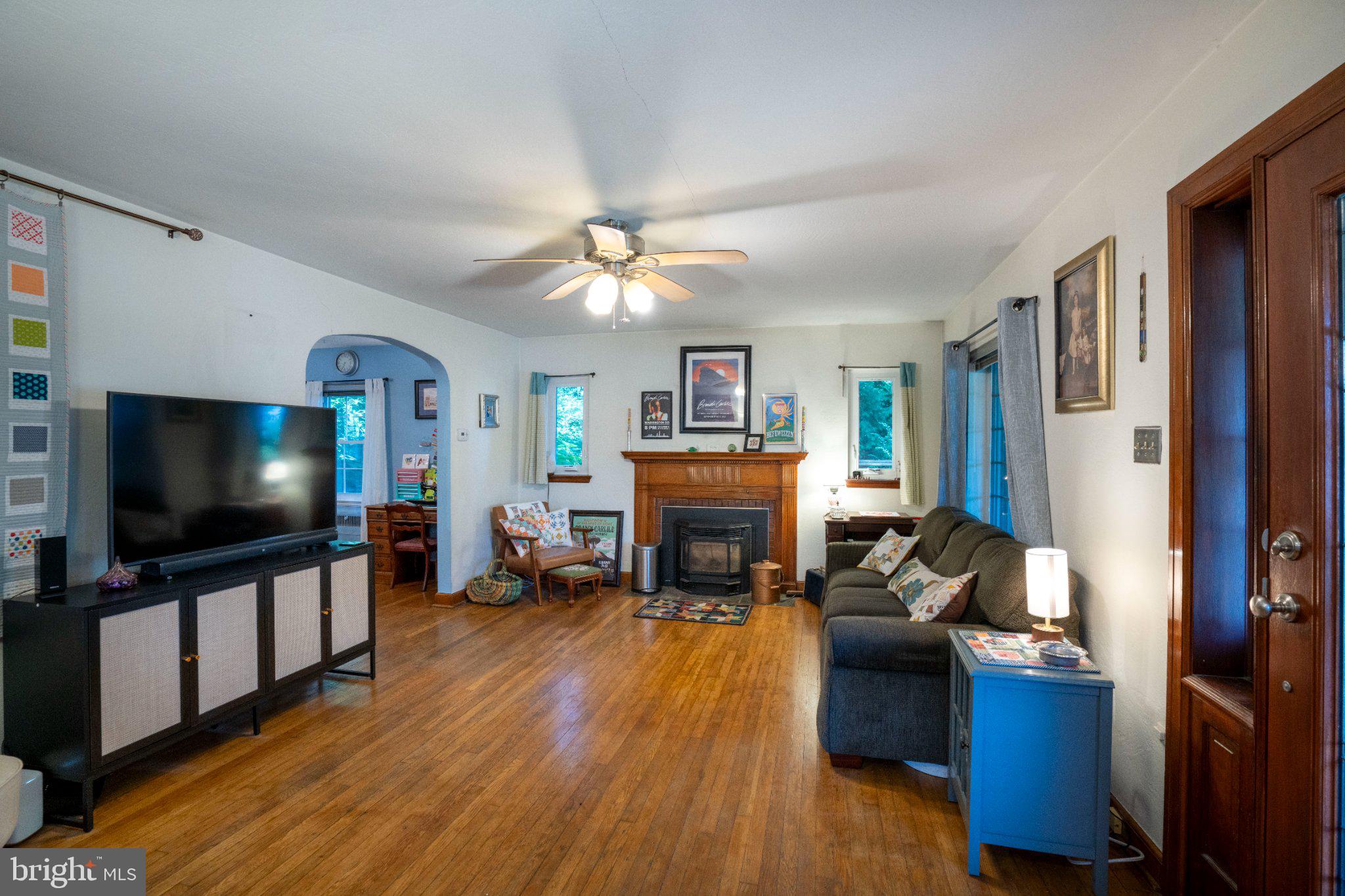 244 W PINE GROVE ROAD