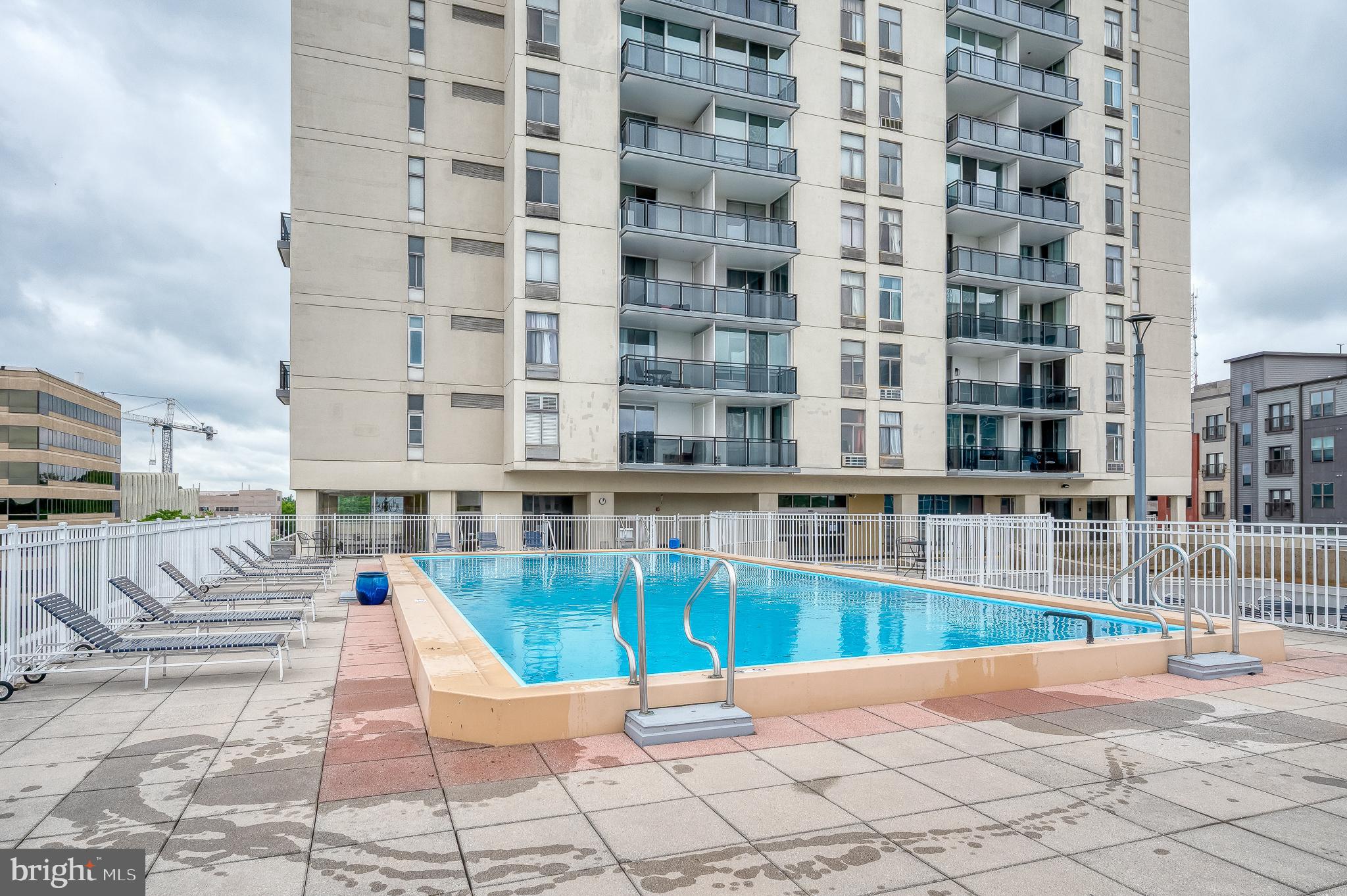 PENTHOUSE CONDOMINIUMS - Residential