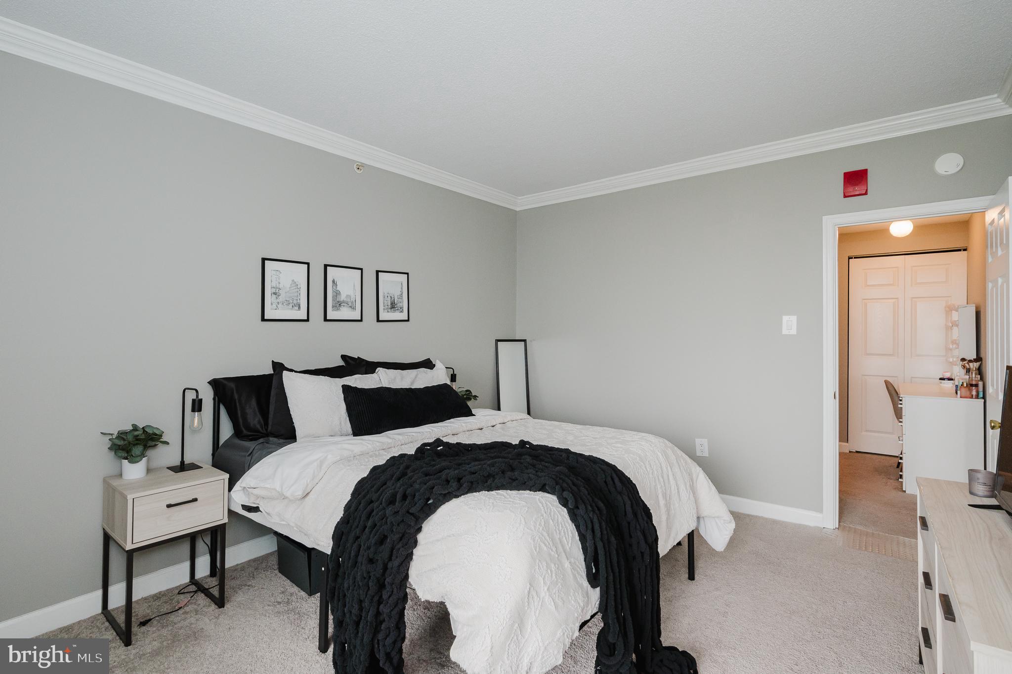 PENTHOUSE CONDOMINIUMS - Residential
