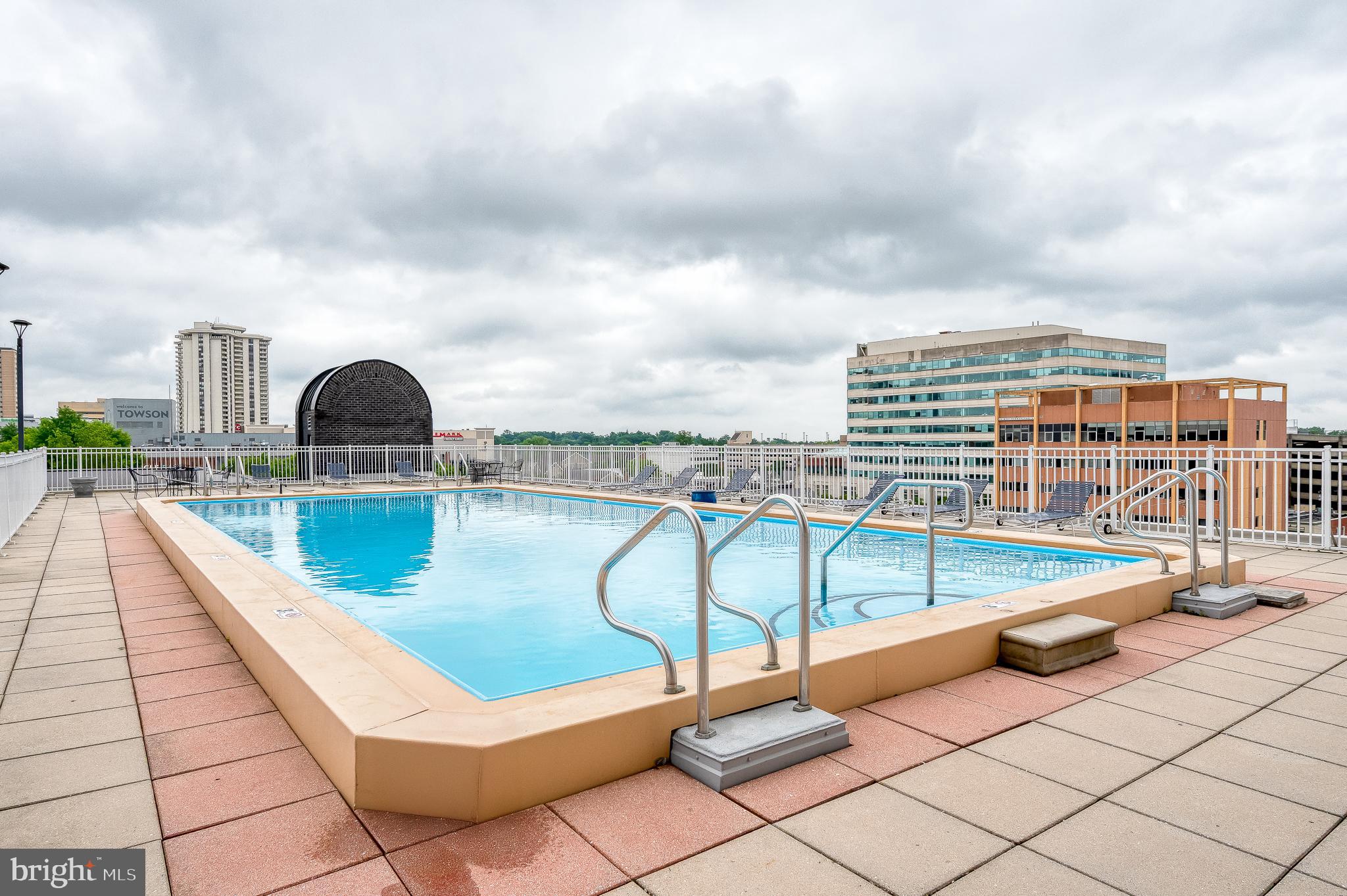 PENTHOUSE CONDOMINIUMS - Residential