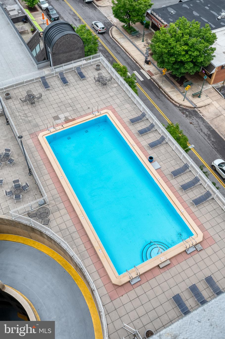 PENTHOUSE CONDOMINIUMS - Residential
