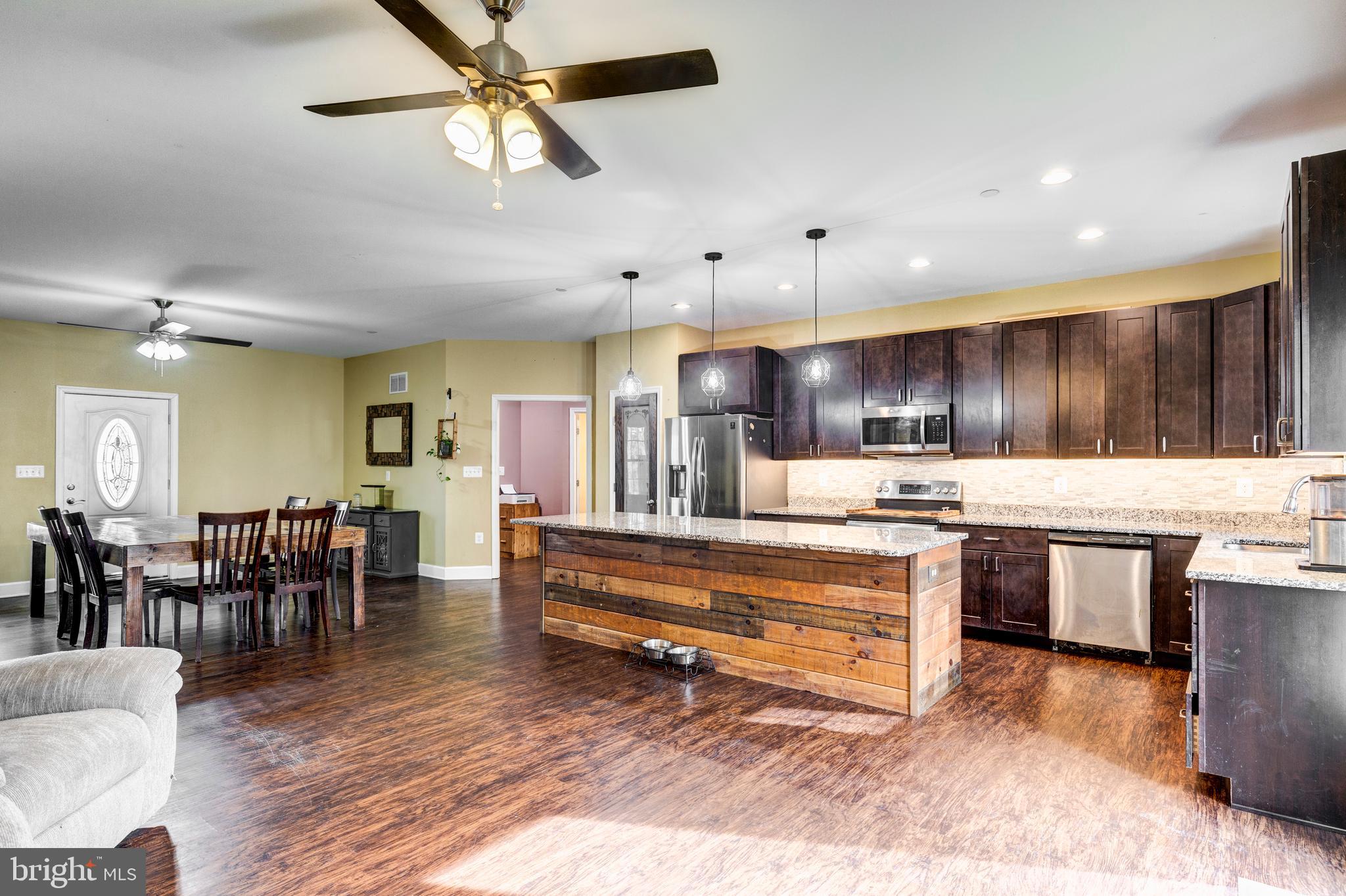 KELLYS DELIGHT - Residential