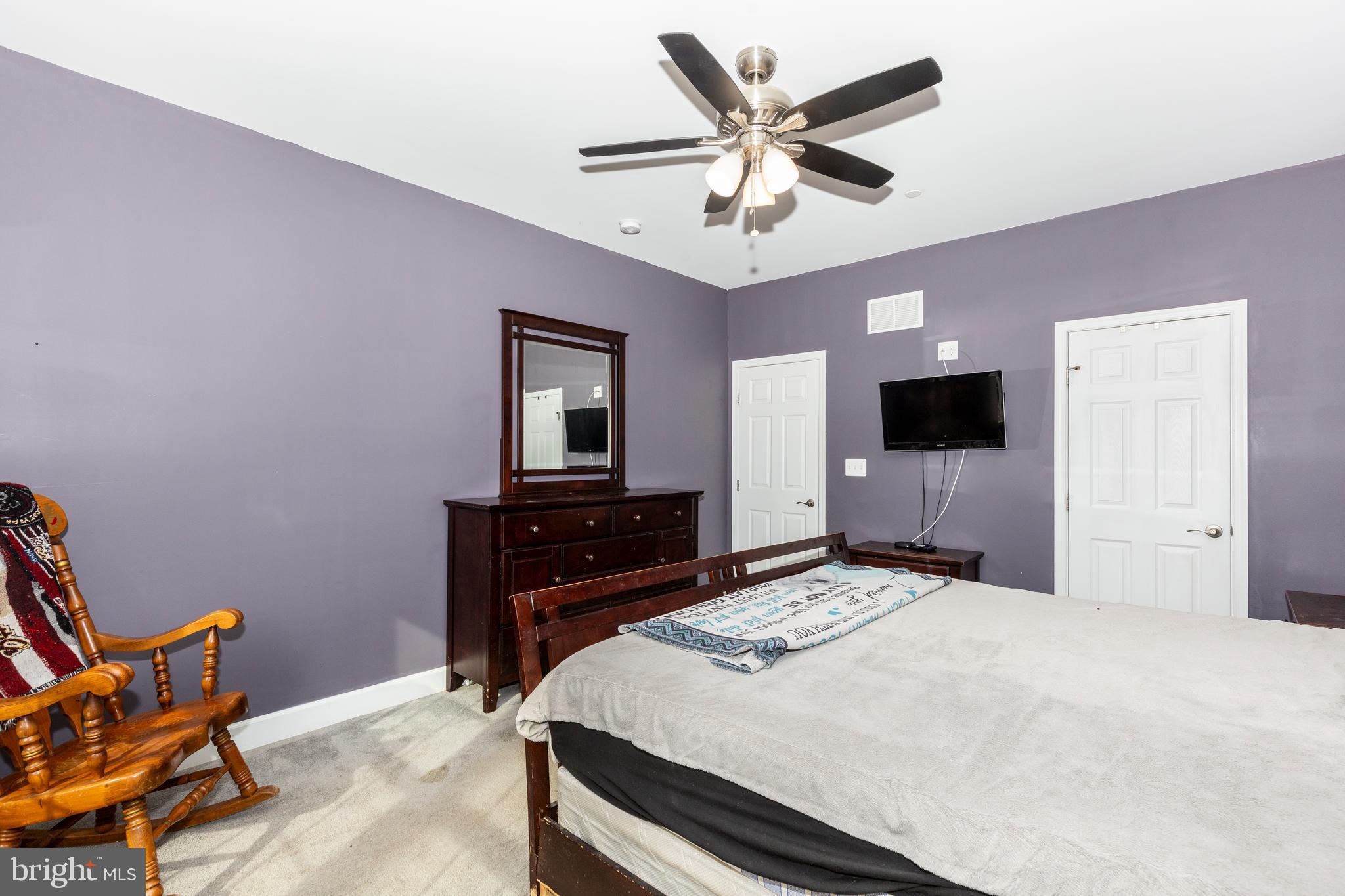 KELLYS DELIGHT - Residential