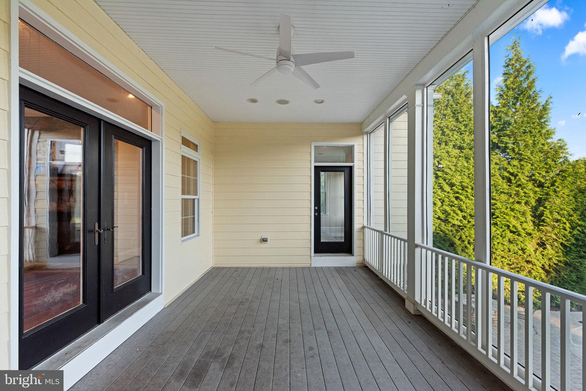 FOX MEADOW - Residential