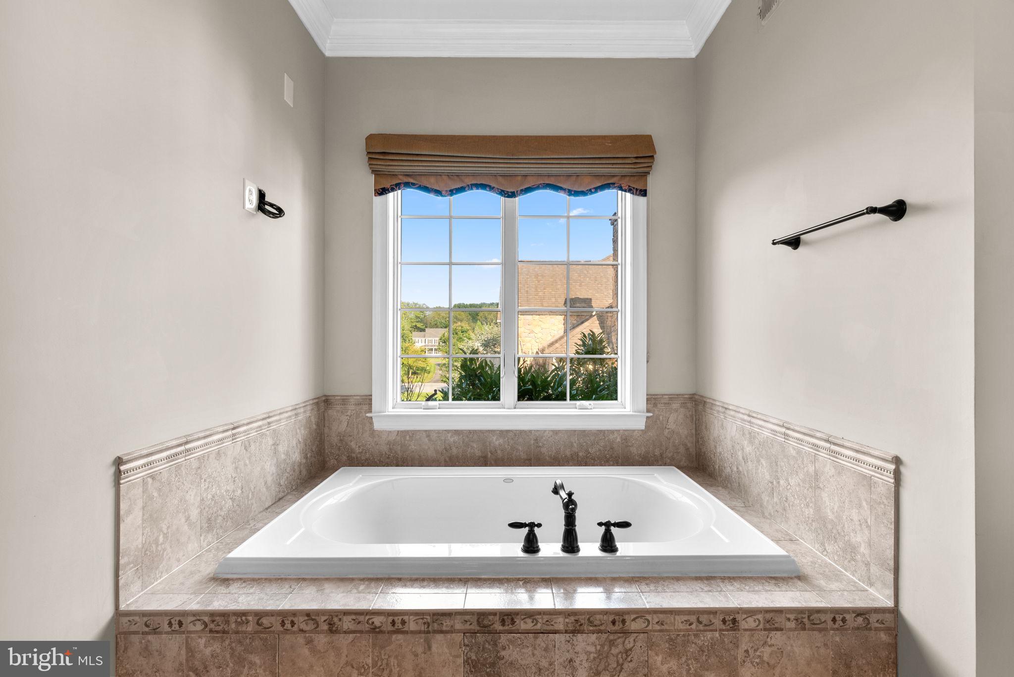 FOX MEADOW - Residential