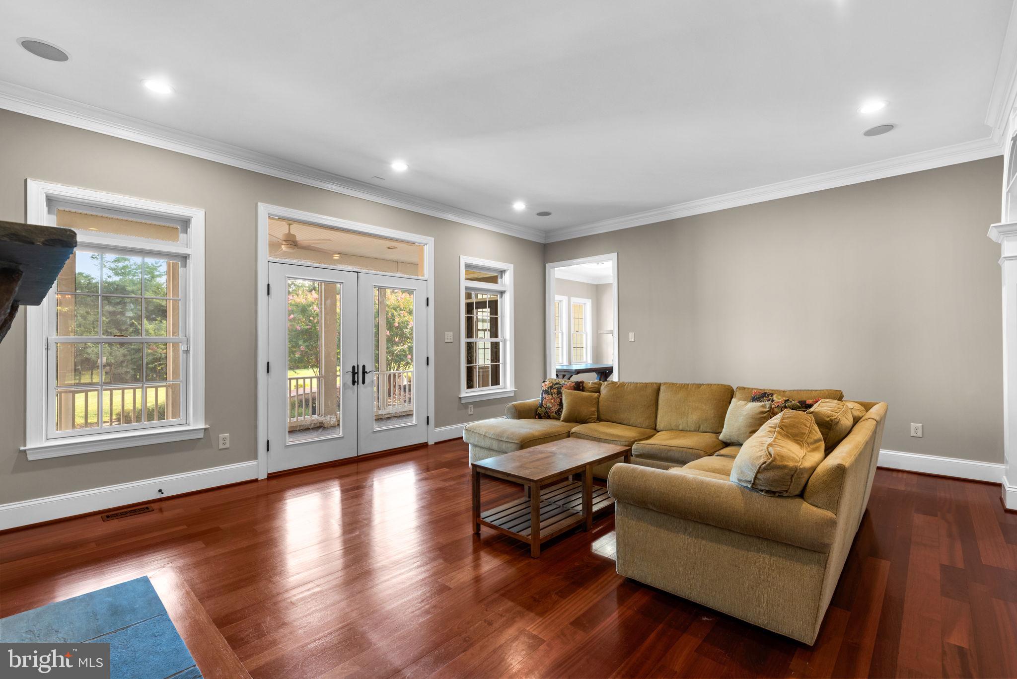 FOX MEADOW - Residential