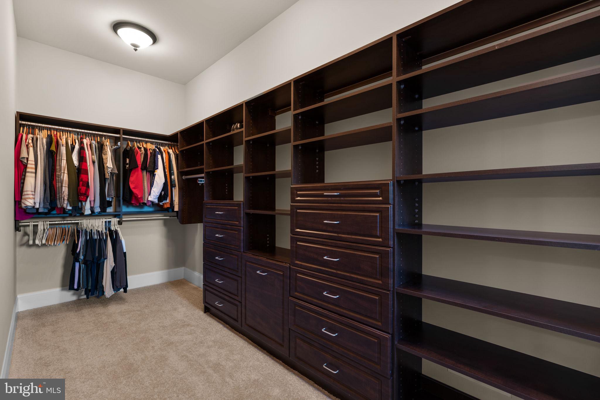 FOX MEADOW - Residential