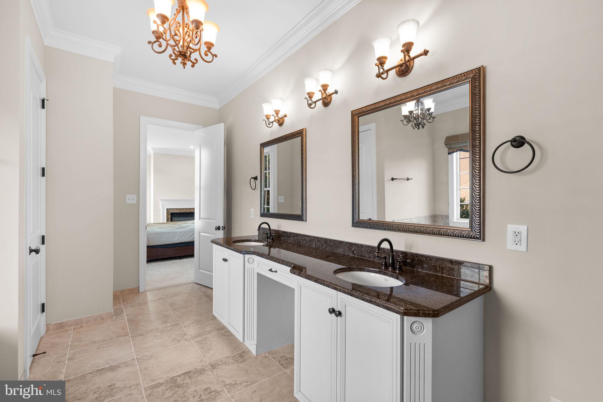 FOX MEADOW - Residential