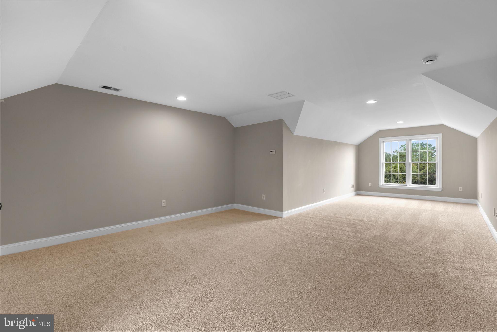 FOX MEADOW - Residential