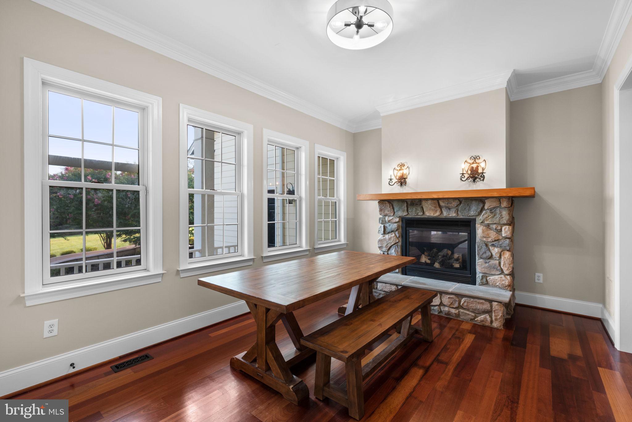 FOX MEADOW - Residential