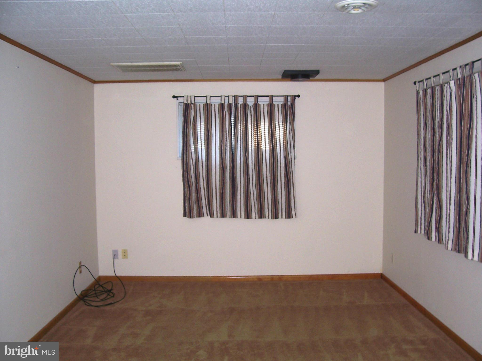 INDIAN HEAD MANOR SUB - Residential Lease