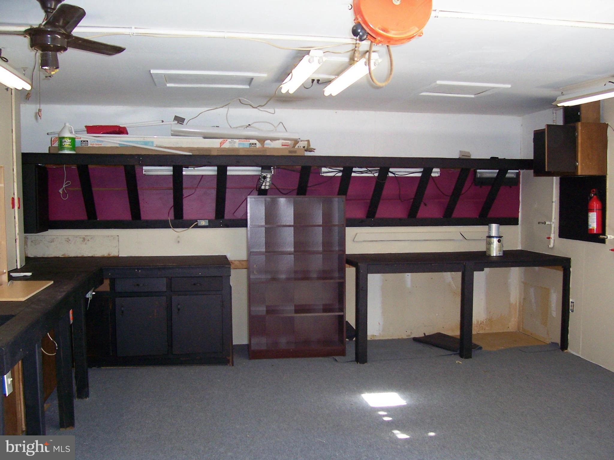 INDIAN HEAD MANOR SUB - Residential Lease