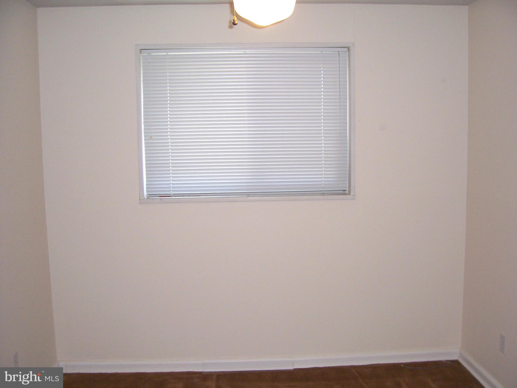 INDIAN HEAD MANOR SUB - Residential Lease