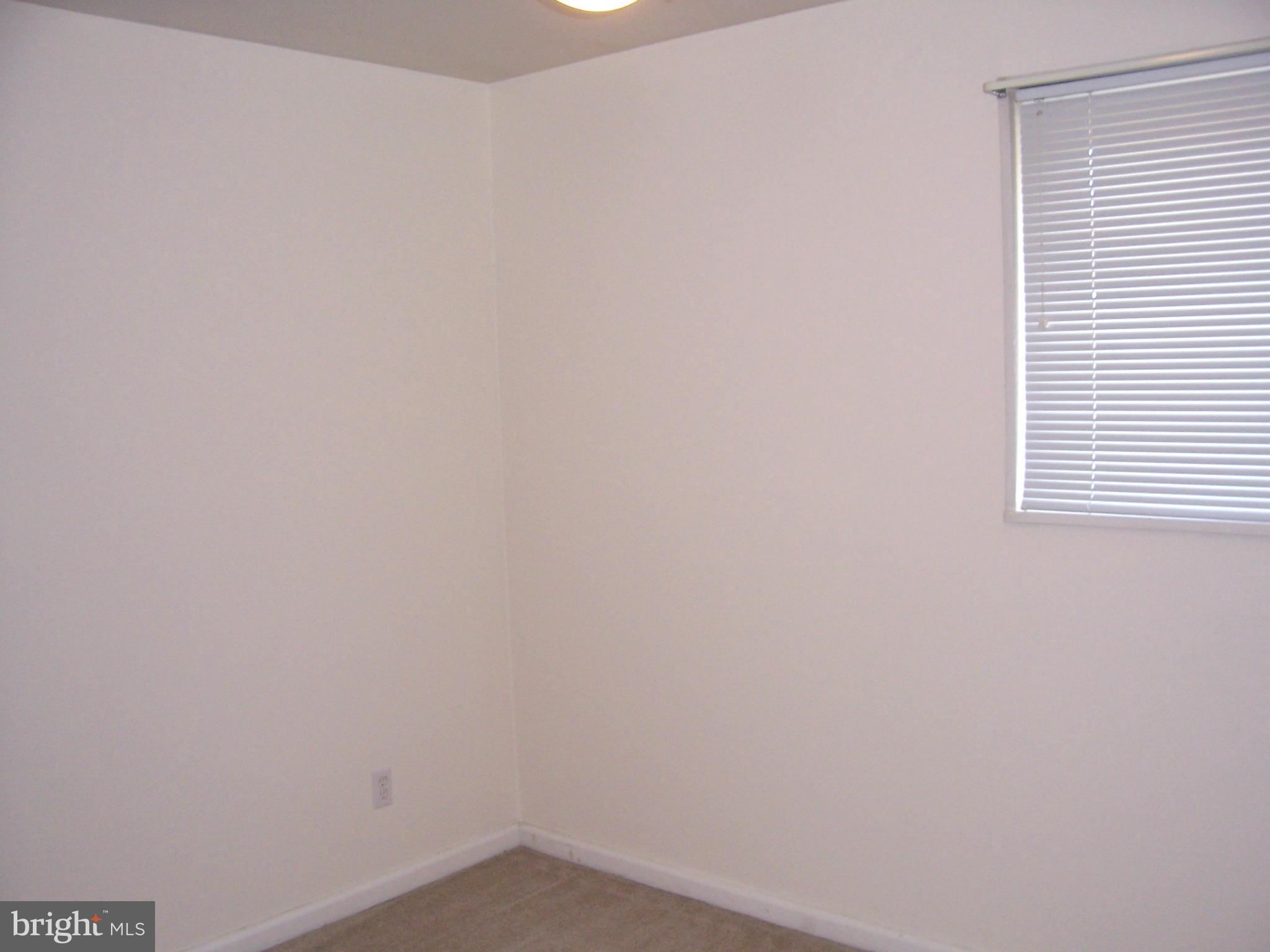 INDIAN HEAD MANOR SUB - Residential Lease