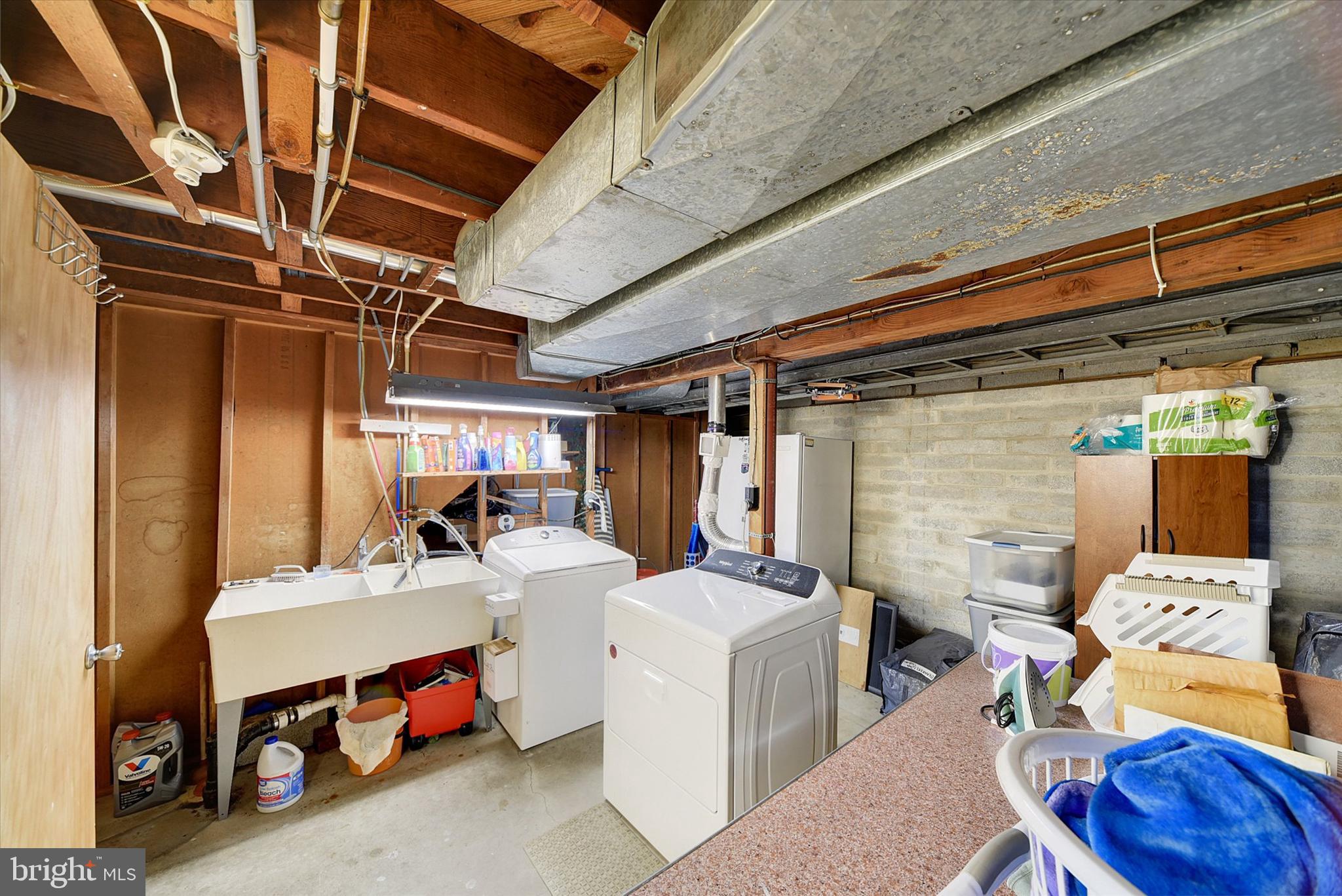 HARRINGTON MANOR - Residential