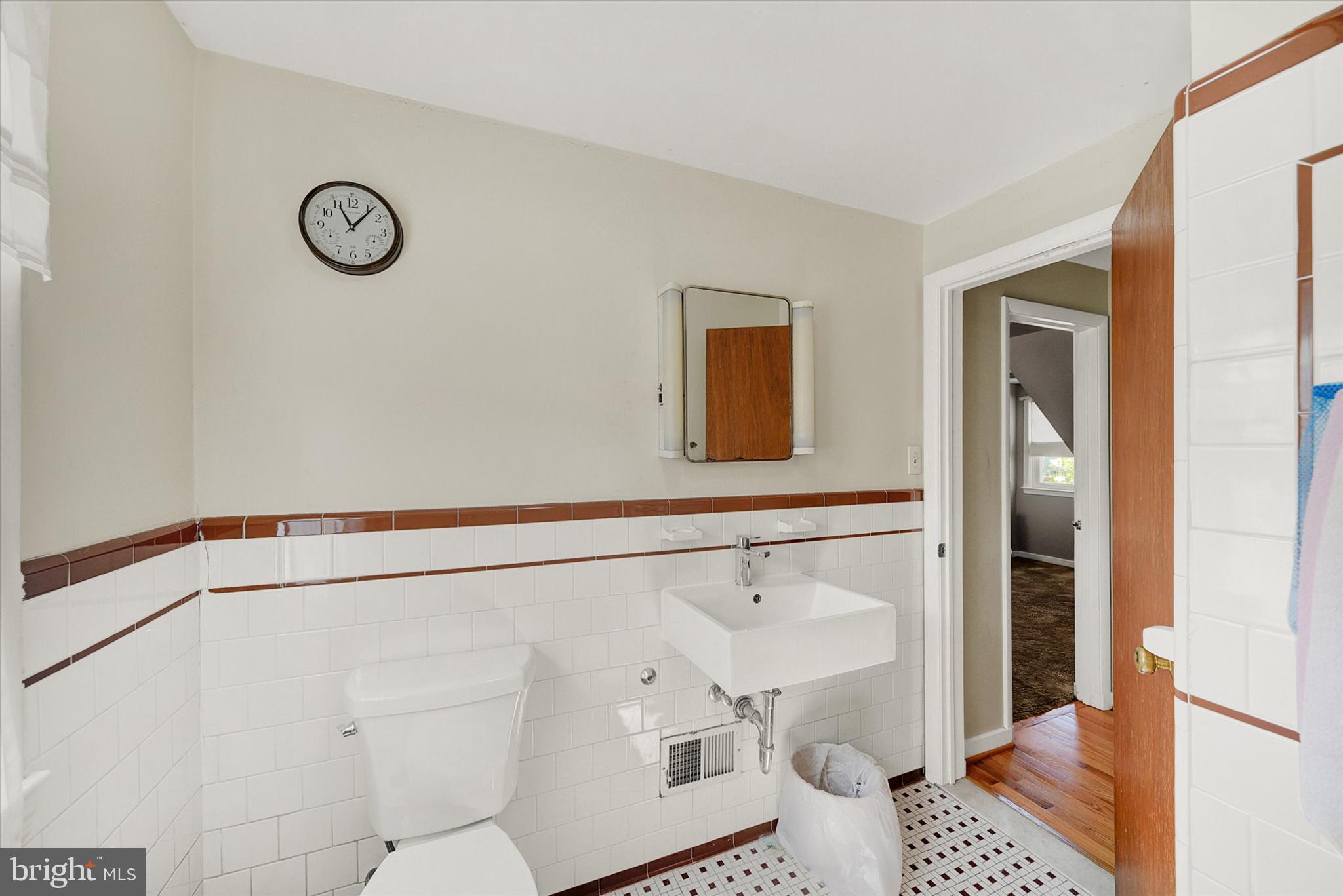 HARRINGTON MANOR - Residential