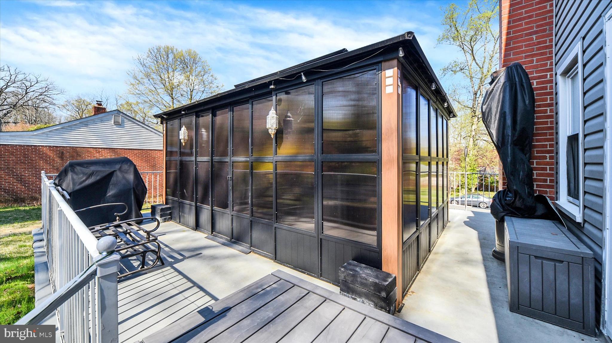 HARRINGTON MANOR - Residential