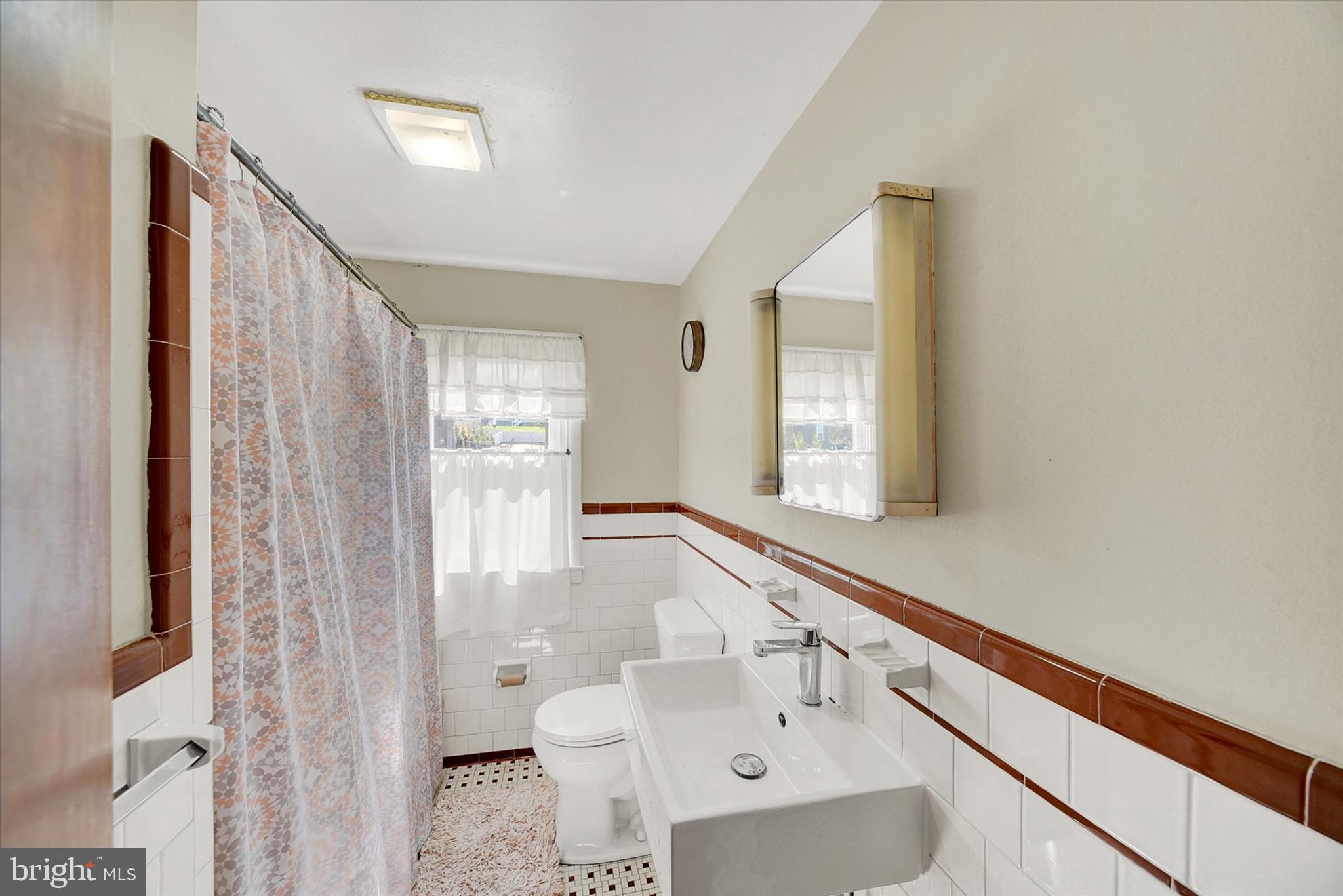 HARRINGTON MANOR - Residential