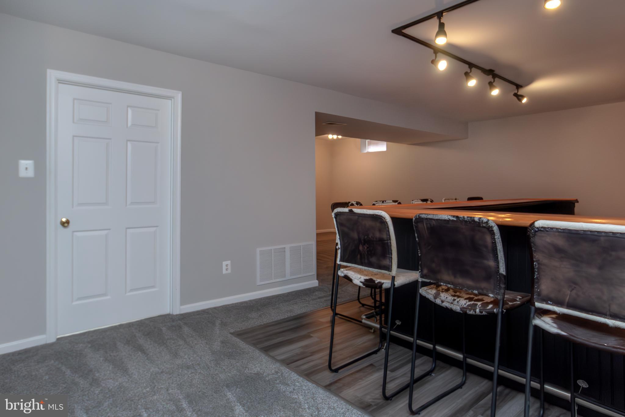 OAKHURST - Residential