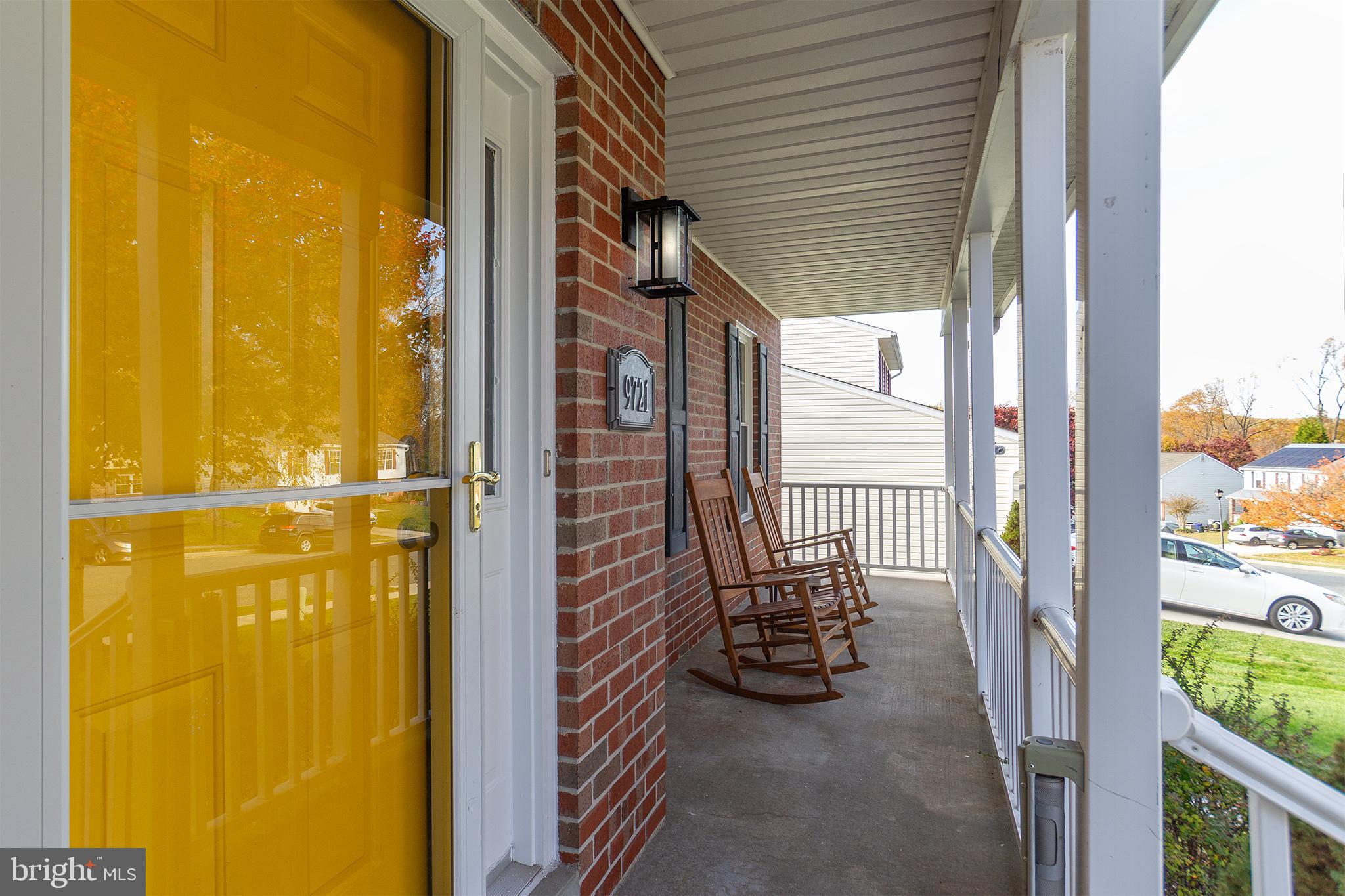 9721 HICKORYHURST DRIVE