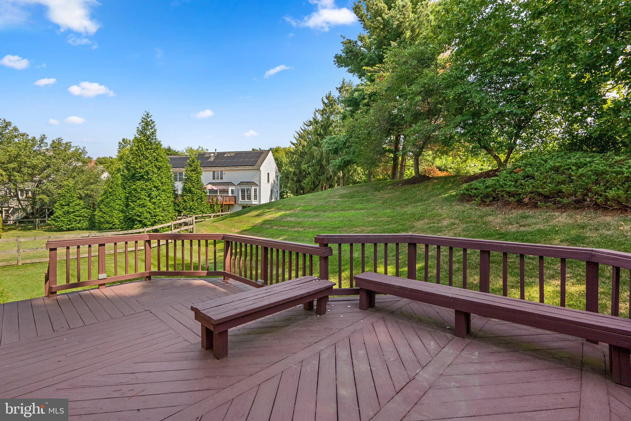 ROSEWOOD MANOR - Residential