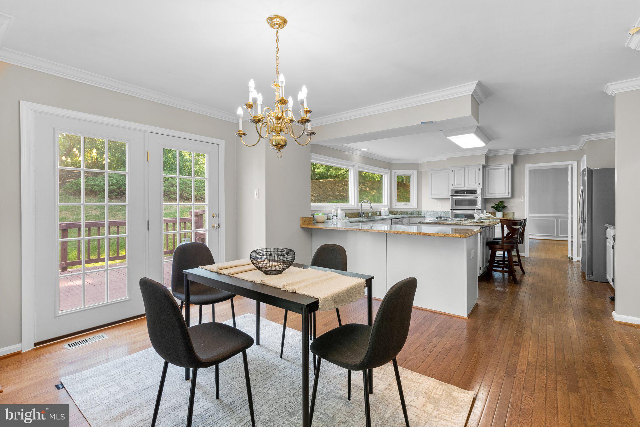 ROSEWOOD MANOR - Residential