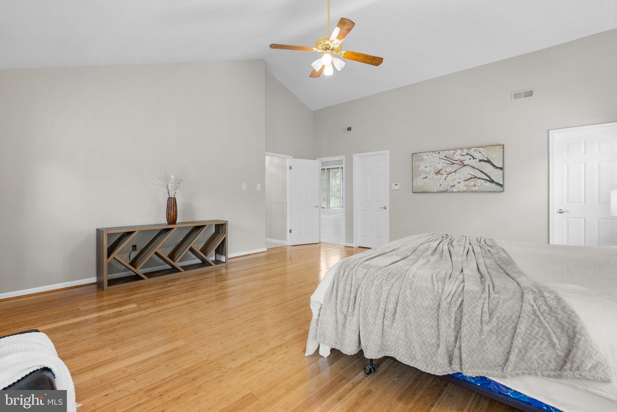 ROSEWOOD MANOR - Residential