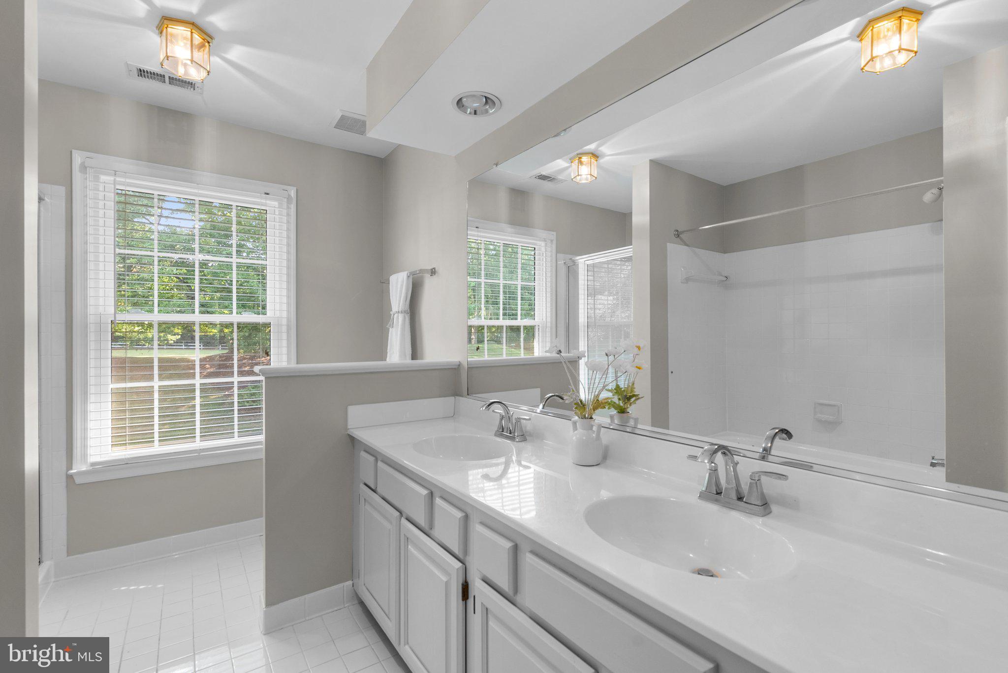 ROSEWOOD MANOR - Residential